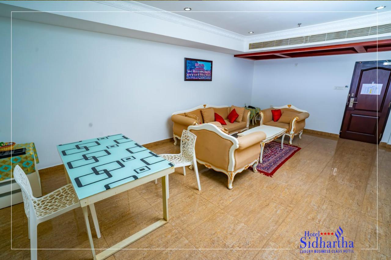 Hotel Sidhartha Chalakudy Kizhake Chālakudi 外观 照片