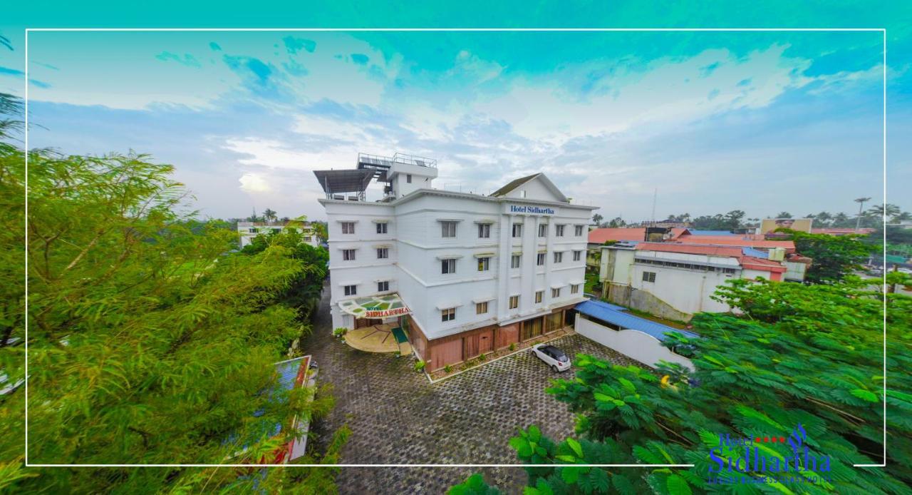 Hotel Sidhartha Chalakudy Kizhake Chālakudi 外观 照片