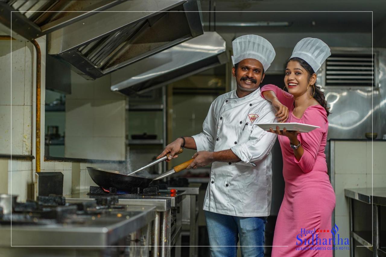 Hotel Sidhartha Chalakudy Kizhake Chālakudi 外观 照片