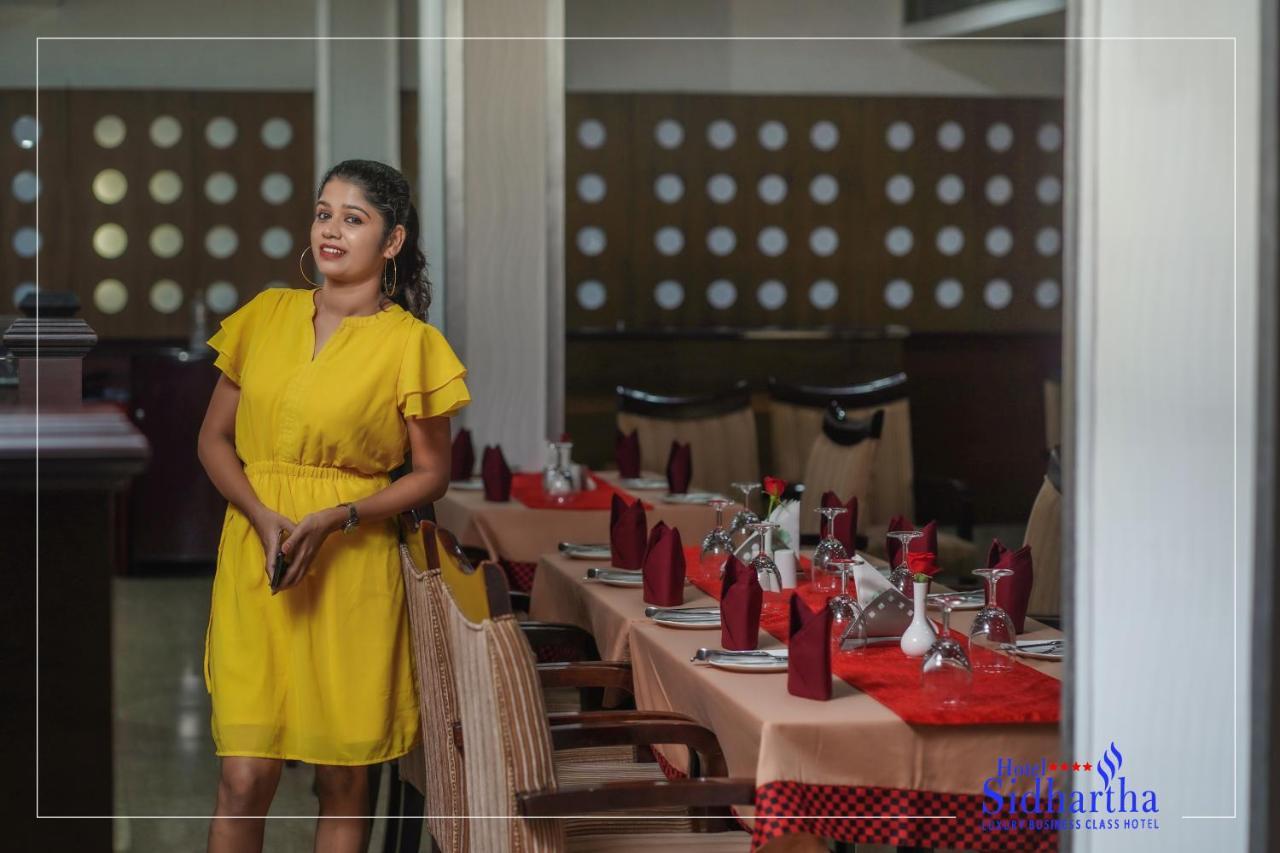 Hotel Sidhartha Chalakudy Kizhake Chālakudi 外观 照片