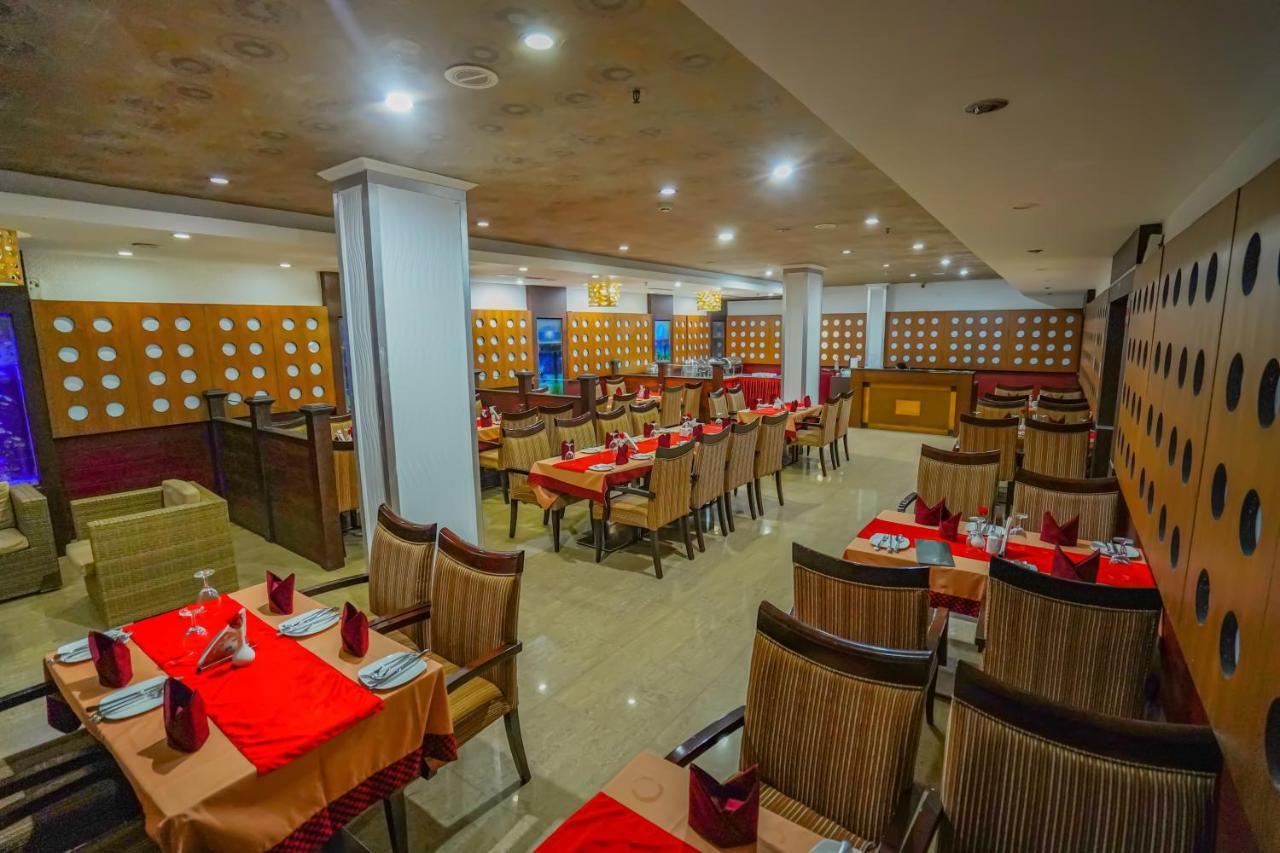 Hotel Sidhartha Chalakudy Kizhake Chālakudi 外观 照片
