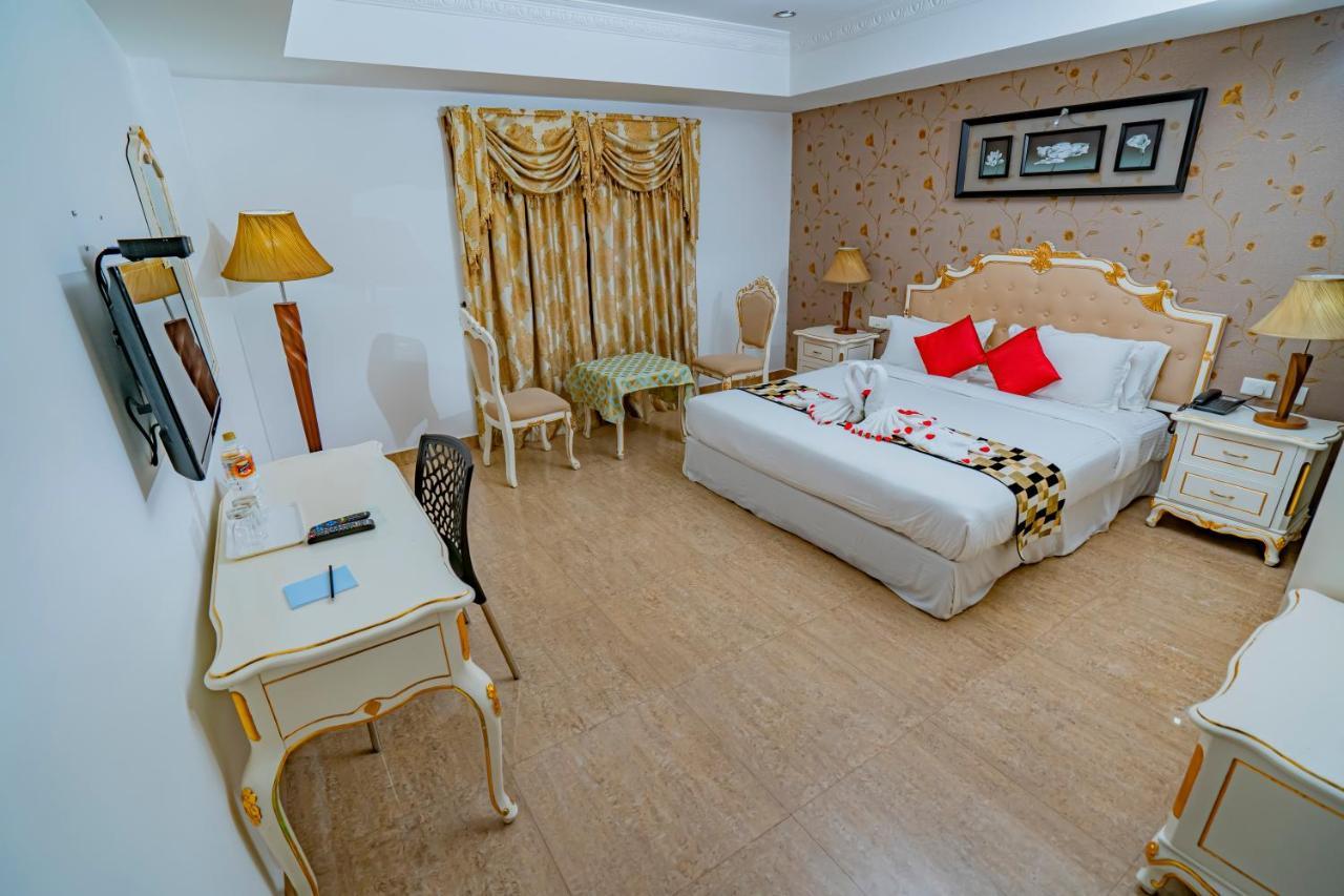 Hotel Sidhartha Chalakudy Kizhake Chālakudi 外观 照片